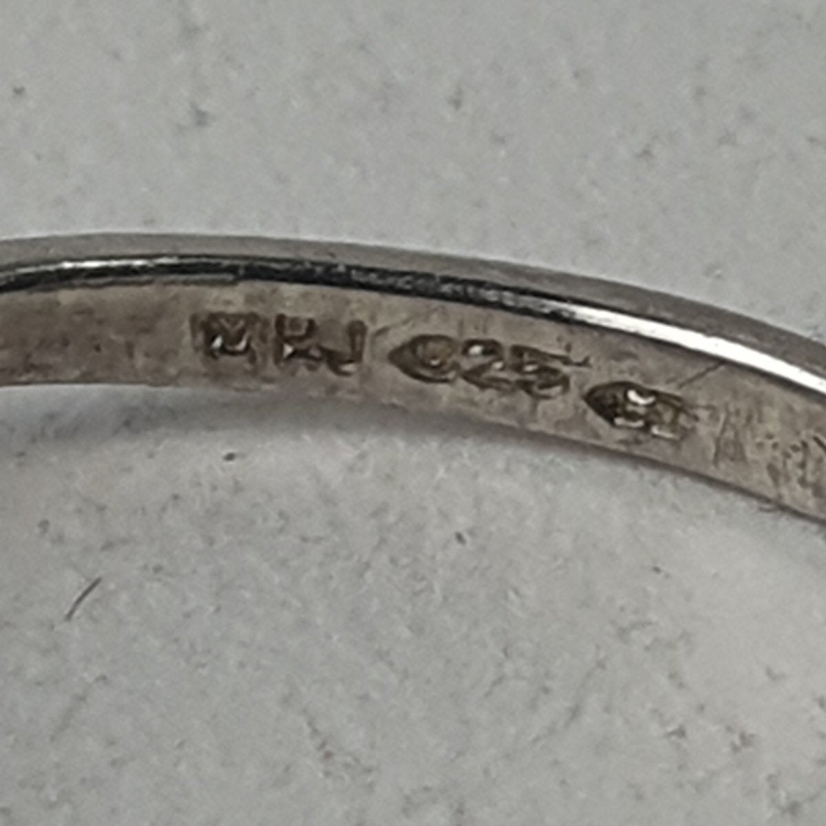 Ladies CZ Silver Ring 1.8GMS - Size Q / 8.5 US - Mega Cash Sydney