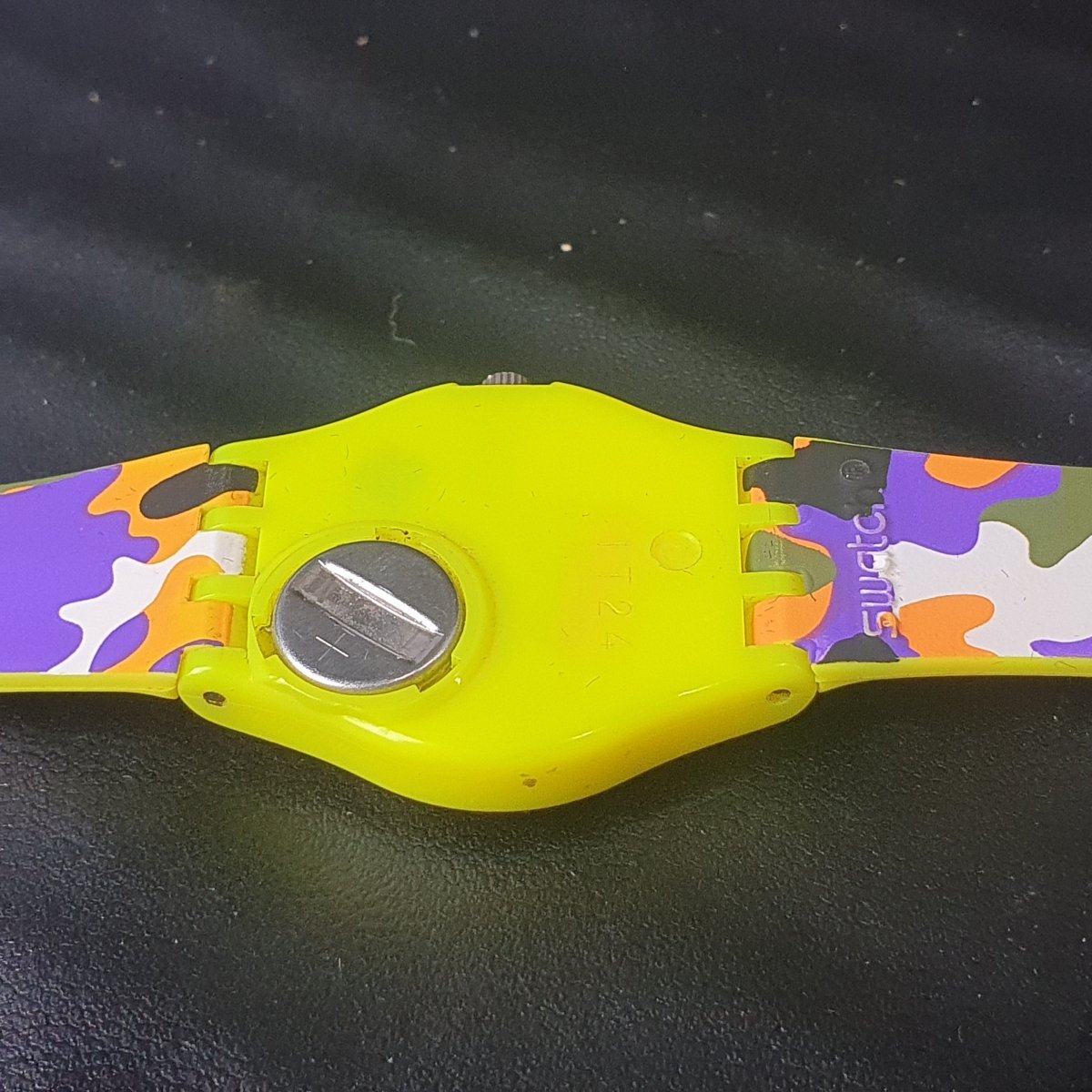 LADIES - SWATCH - ANALOGUE WATCH - Mega Cash Sydney