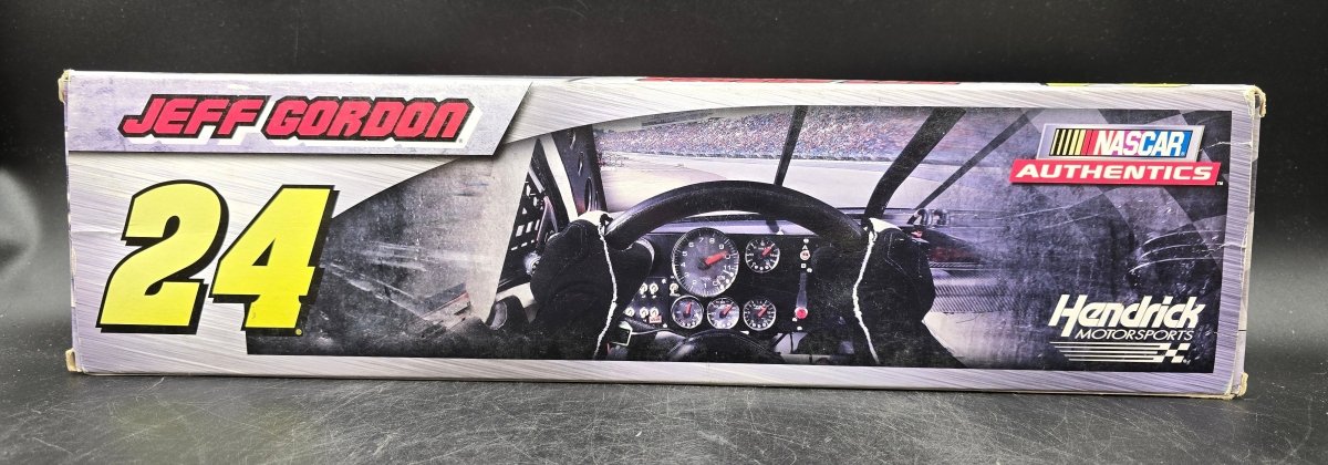 Lionel Racing - Nascar Authentics - Jeff Gordon 24 - 1/64 Scale - Hendrick Motorsports - Mega Cash Sydney