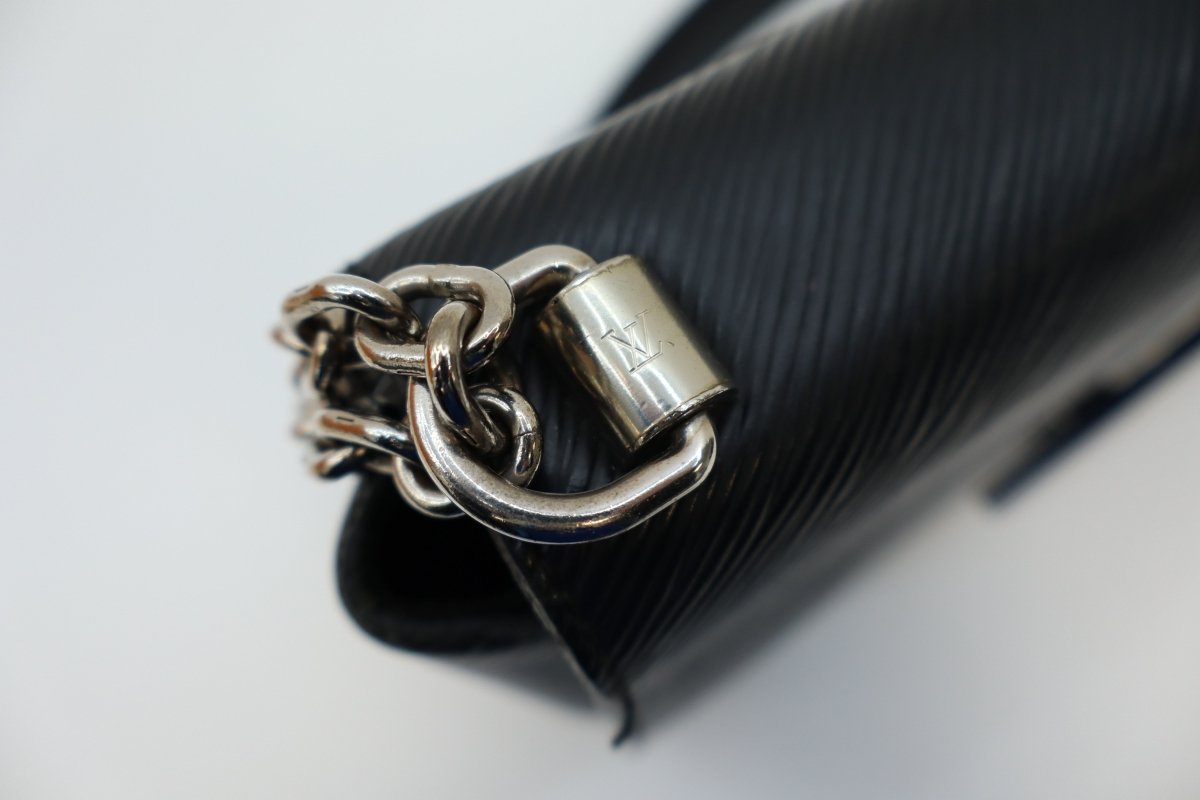 Louis Vuitton Epi Leather Twist MM Bag (M21110) - Mega Cash Sydney