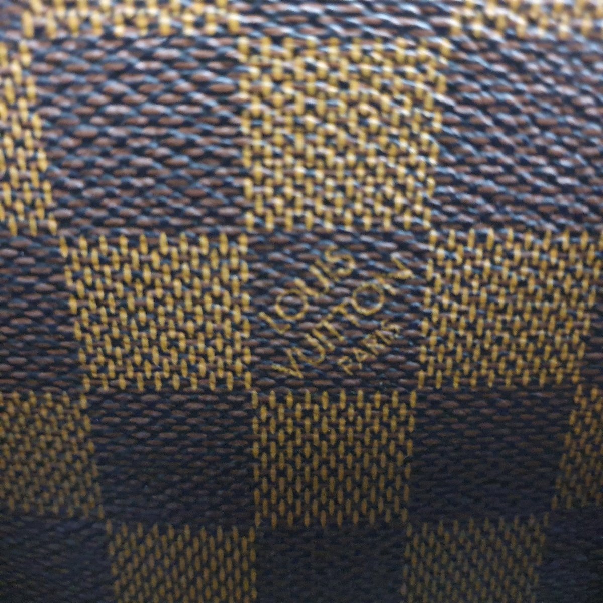 LOUIS VUITTON - HAND BAG - 2009 DAMIER EBENE PORTE DOCUMENTS VOYAGE - Mega Cash Sydney