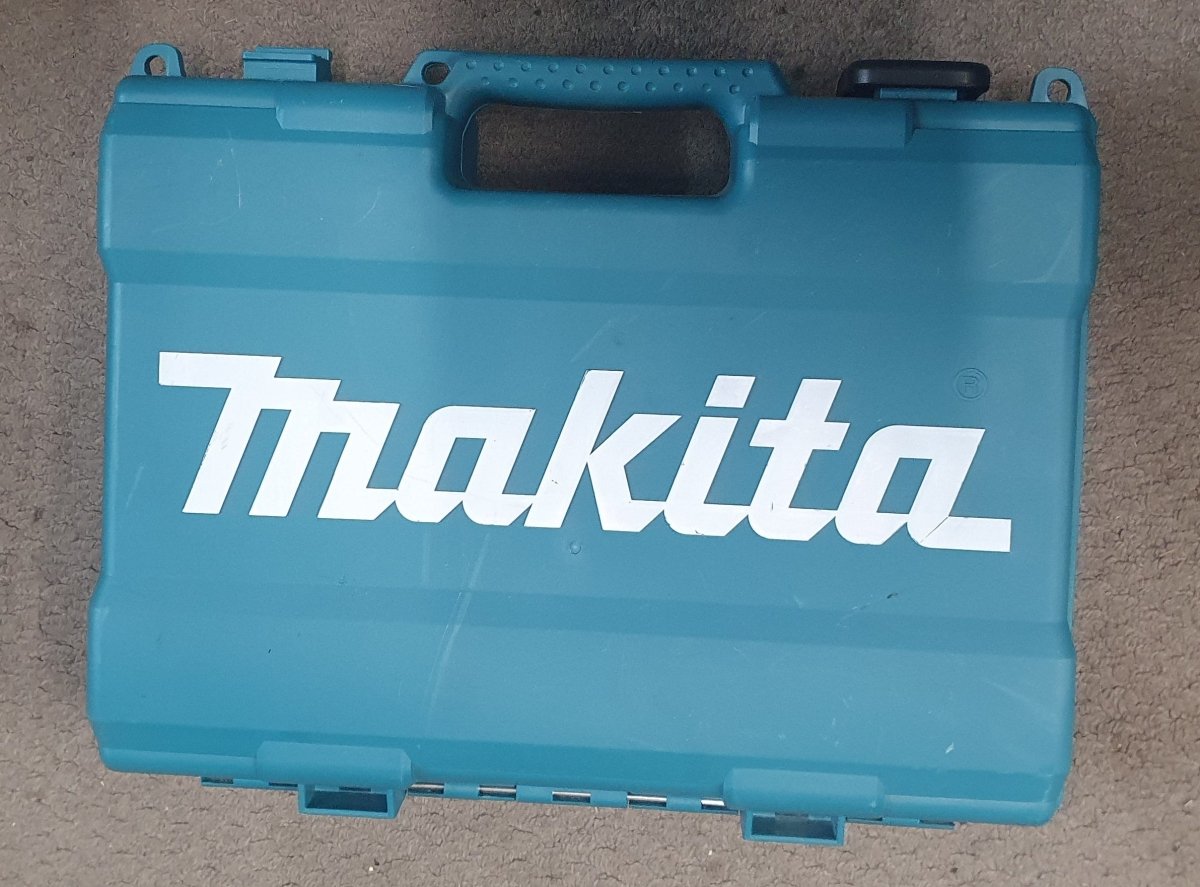 MAKITA - 12V 1 x 1.5Ah 3/8inch Driver Drill with Case - DF333D - Mega Cash Sydney
