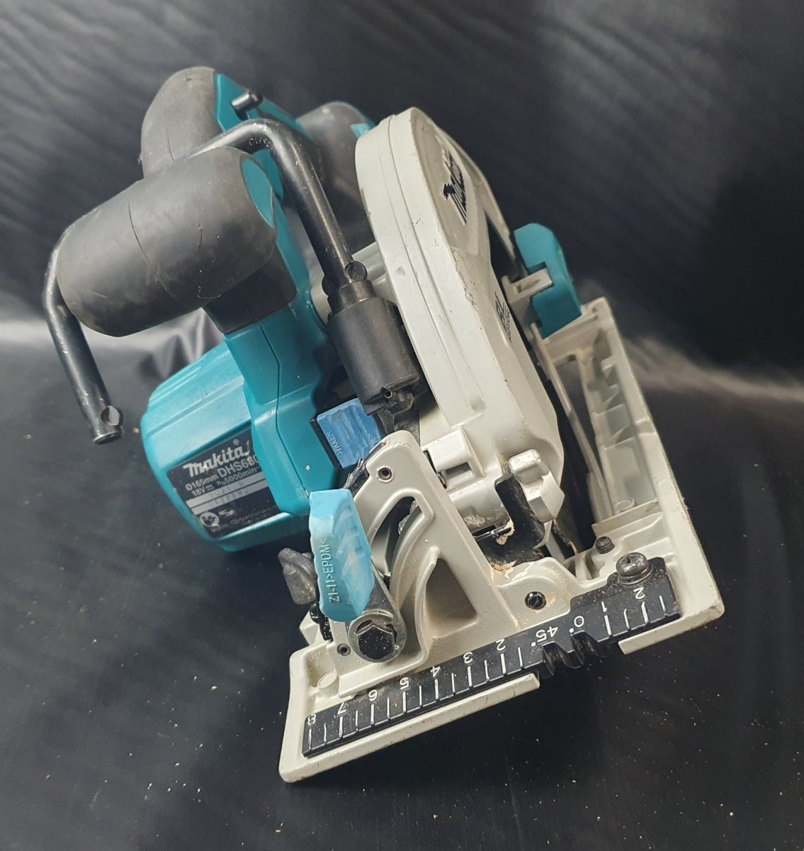 MAKITA - DHS680 - 18V Mobile Brushless 165mm Circular Saw - Tool Only - Mega Cash Sydney
