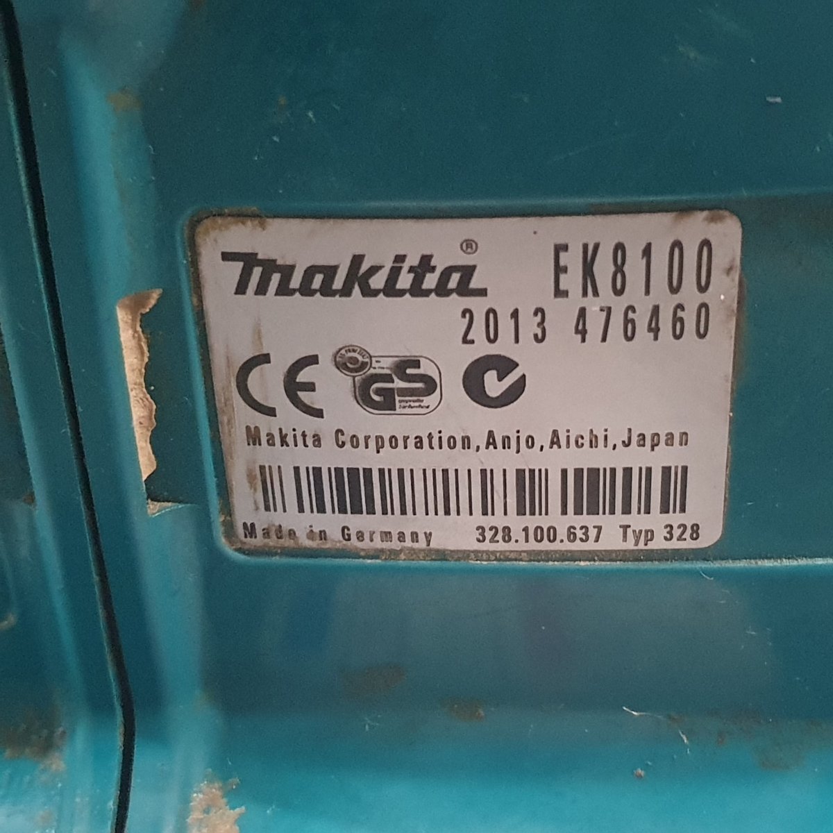 Makita - EK8100 16 / 5.6 Hp 2 Stroke Power Cutter - Mega Cash Sydney