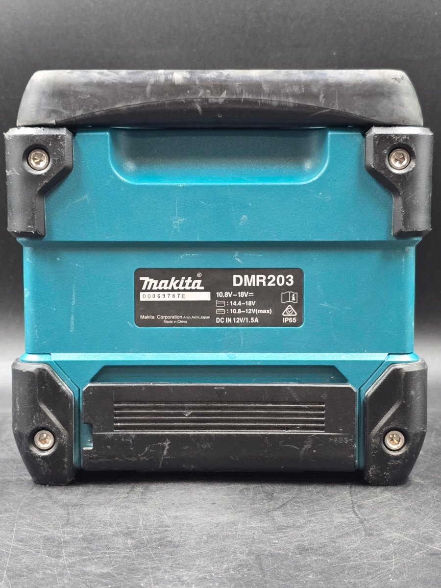 Makita - Portable Bluetooth Speaker - DMR203 with 1.5Ah Battery BL1815N - Mega Cash Sydney