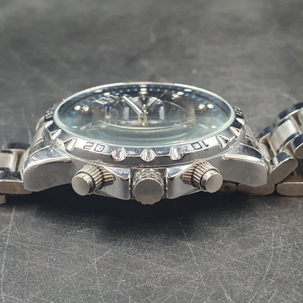 MENS DEDIMA WATCH - 50.0GMS WITH SILVER STAINLESS STEEL BAND - Mega Cash Sydney