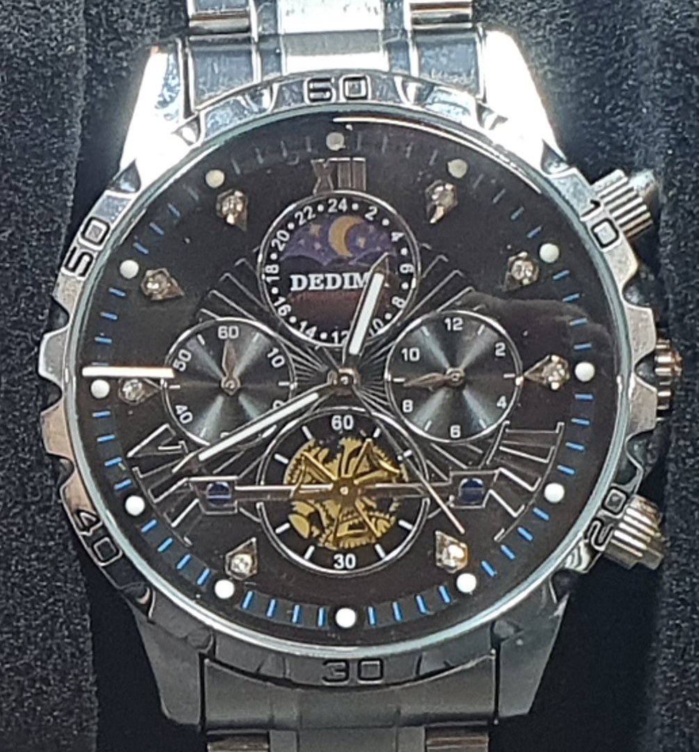 MENS DEDIMA WATCH - 50.0GMS WITH SILVER STAINLESS STEEL BAND - Mega Cash Sydney