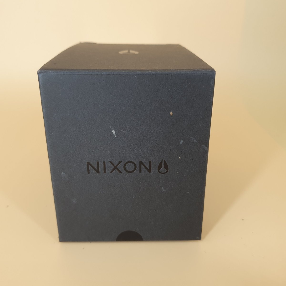 MENS GOLD NIXON SPECTRA WATCH 10ATM GOLD STEEL BAND - Mega Cash Sydney