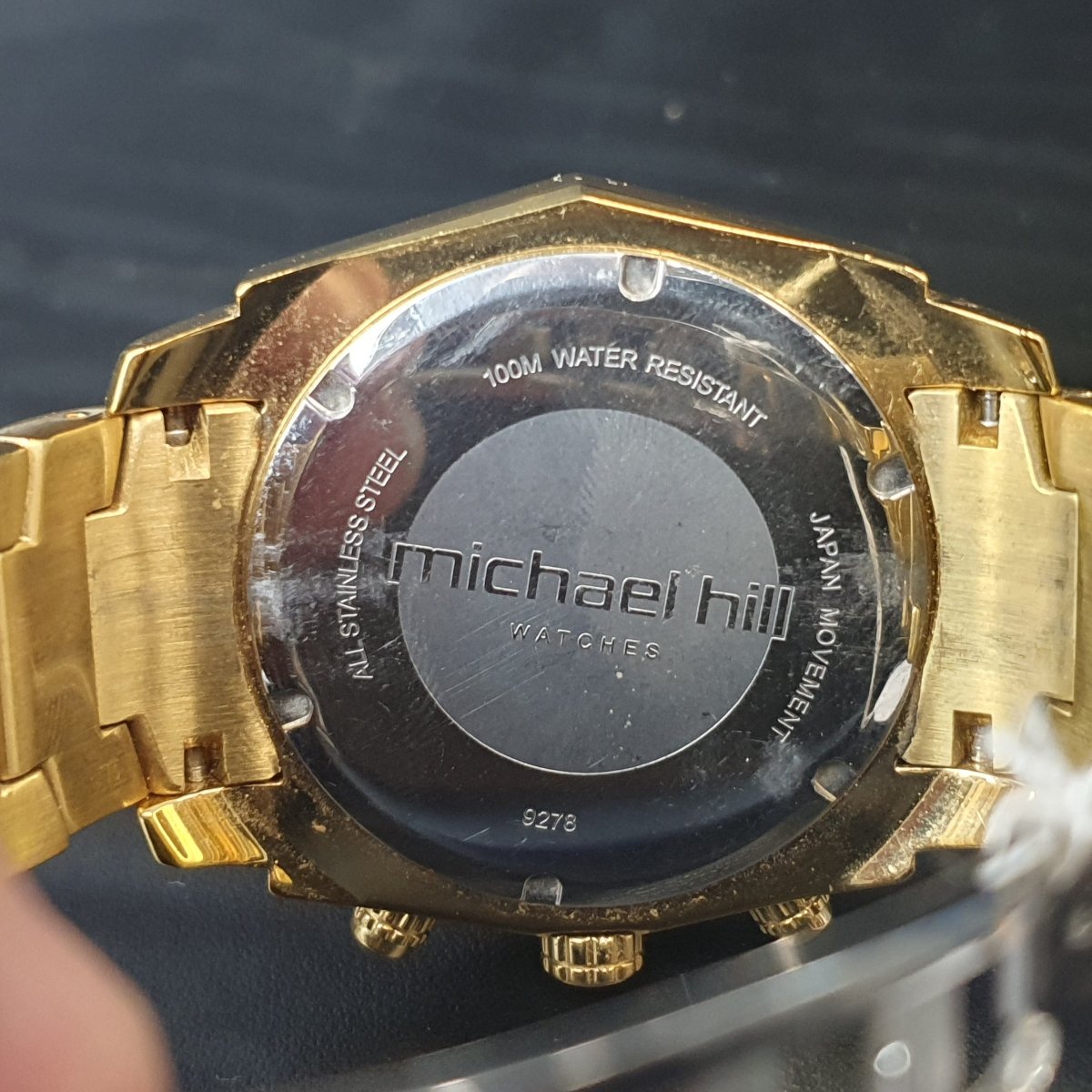 MENS - MICHAEL HILL - ANALOGUE WATCH - 9278 - GOLD METAL BAND - Mega Cash Sydney