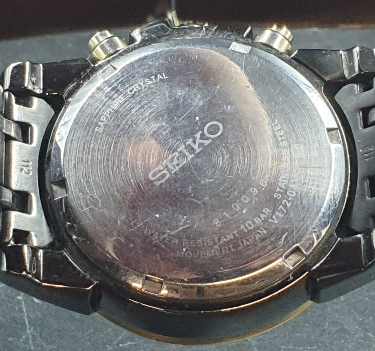 MENS SEIKO WATCH - 153.0GMS - SOLAR - GOLD AND TUNGSTEN CERAMIC BAND - CHRONOGRAPH - BLACK AND GOLD SAPPHIRE CRYSTAL - Mega Cash Sydney