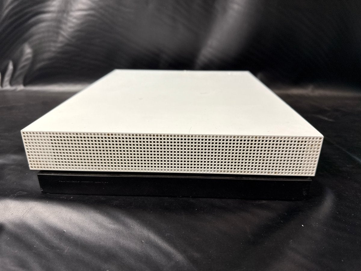 Microsoft Xbox One X 1787 1TB - Mega Cash Sydney