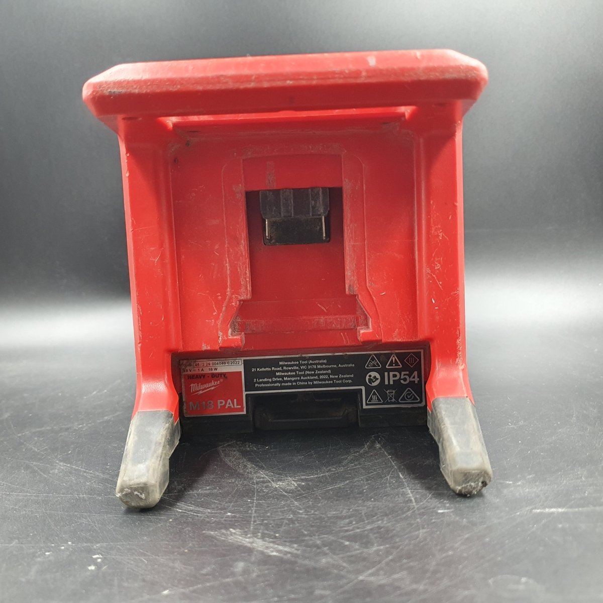 MILWAUKEE - M18™ Pivoting Area Light (Tool Only) - M18PAL - Mega Cash Sydney