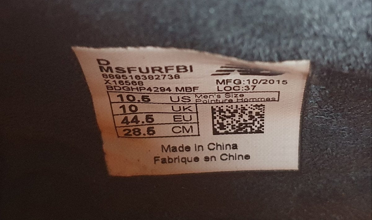 NEW BALANCE FOOTBALL BOOTS FURON SIZE 10 - Mega Cash Sydney