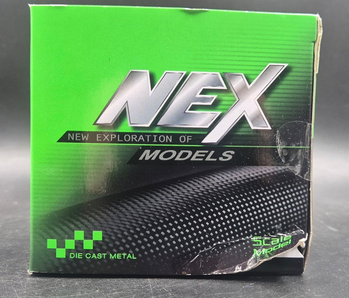 NEX WELLY MODEL CAR - 1:24 NISSAN SKYLINE GTR-R (R34) BOX SLIGHTLY DAMAGED - Mega Cash Sydney