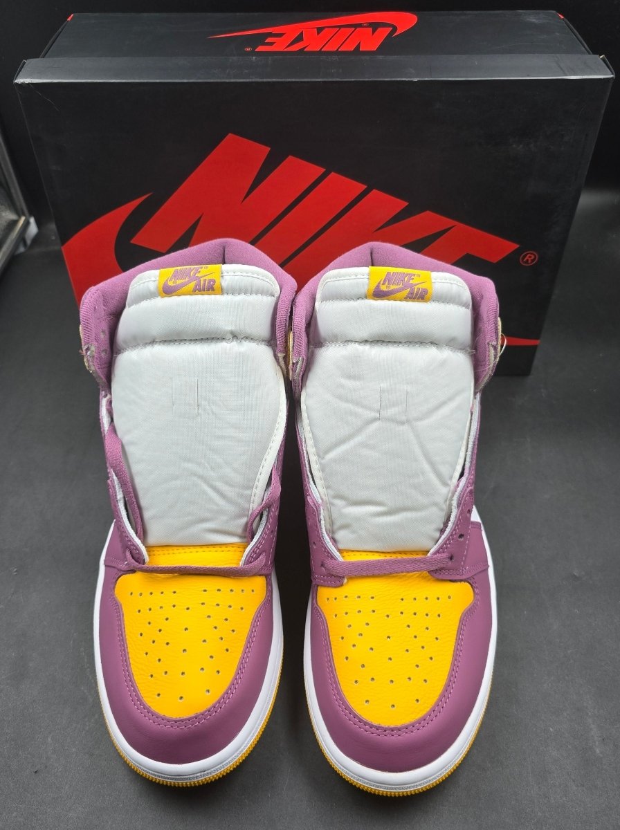 NIKE - Air Jordan 1 Retro High OG - University Gold / Light Bordeaux - Size US 11 - Mega Cash Sydney