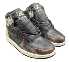 NIKE - Air Jordan 1 Retro High Tops - With Black and Green Laces - Size 9 US Mens - Mega Cash Sydney