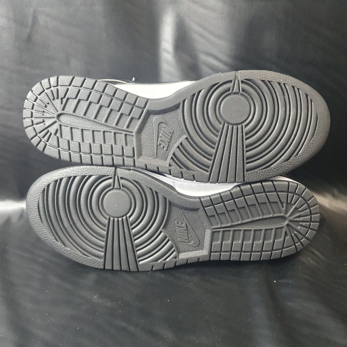 NIKE - Dunk Low Retro Sneakers - Size 9 - Mega Cash Sydney