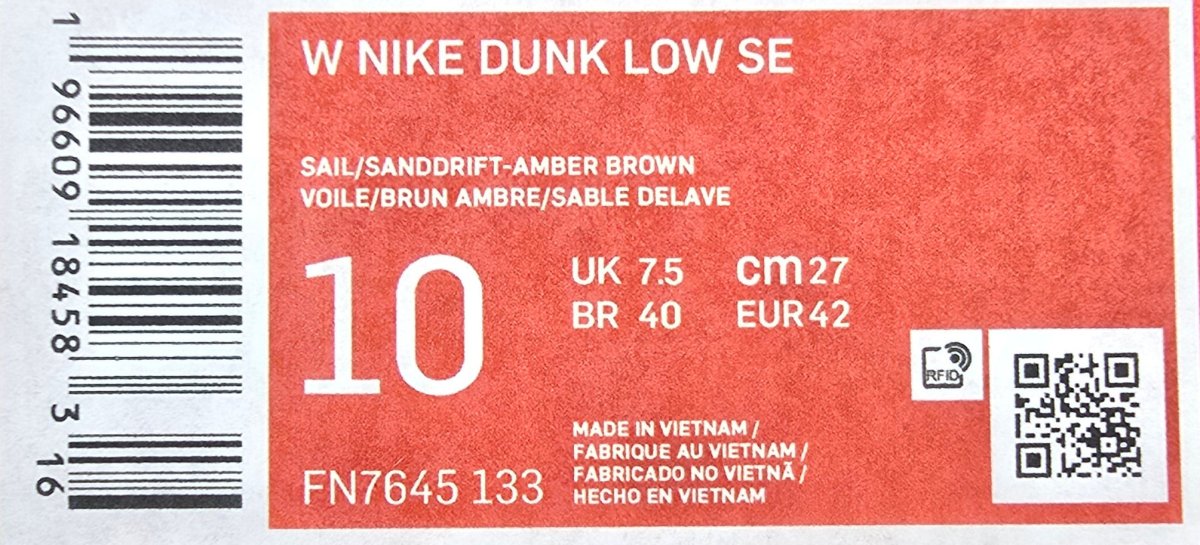 NIKE Womens - Dunk Low SE - Size US 10 - Mega Cash Sydney
