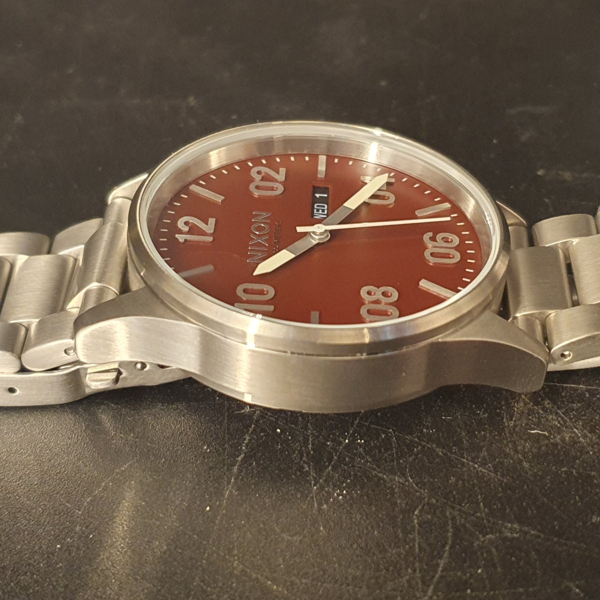 NIXON - Sentry Stainless Steel - Silver/Cranberry - Watch - Mega Cash Sydney