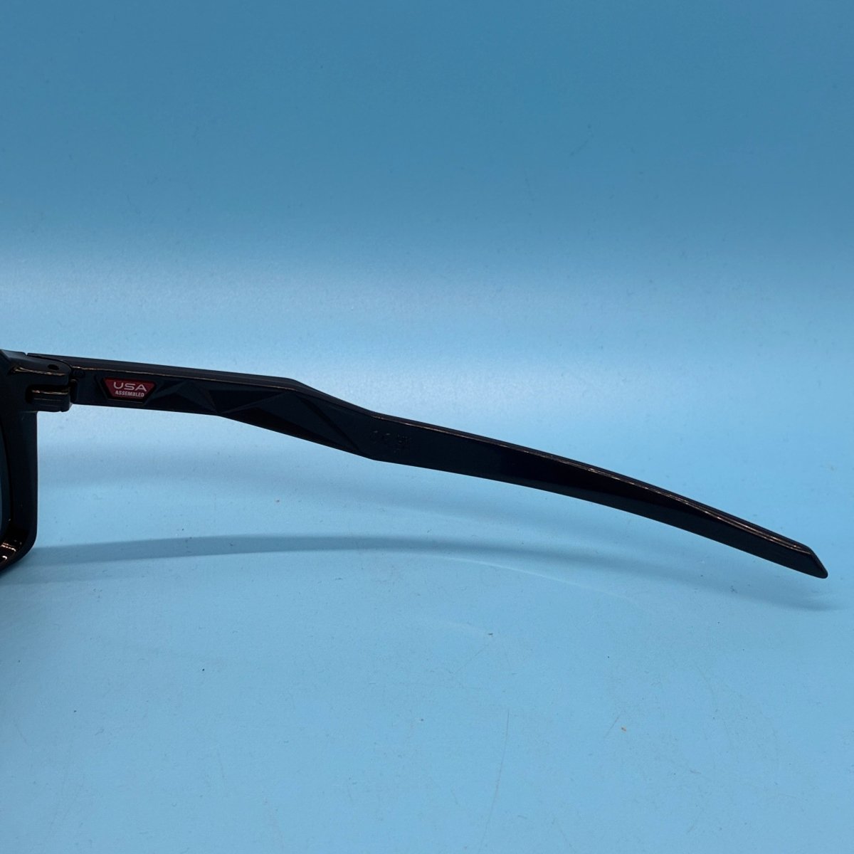 OAKLEY SUNGLASSES | 009406 - 0137 SUTRO - Mega Cash Sydney