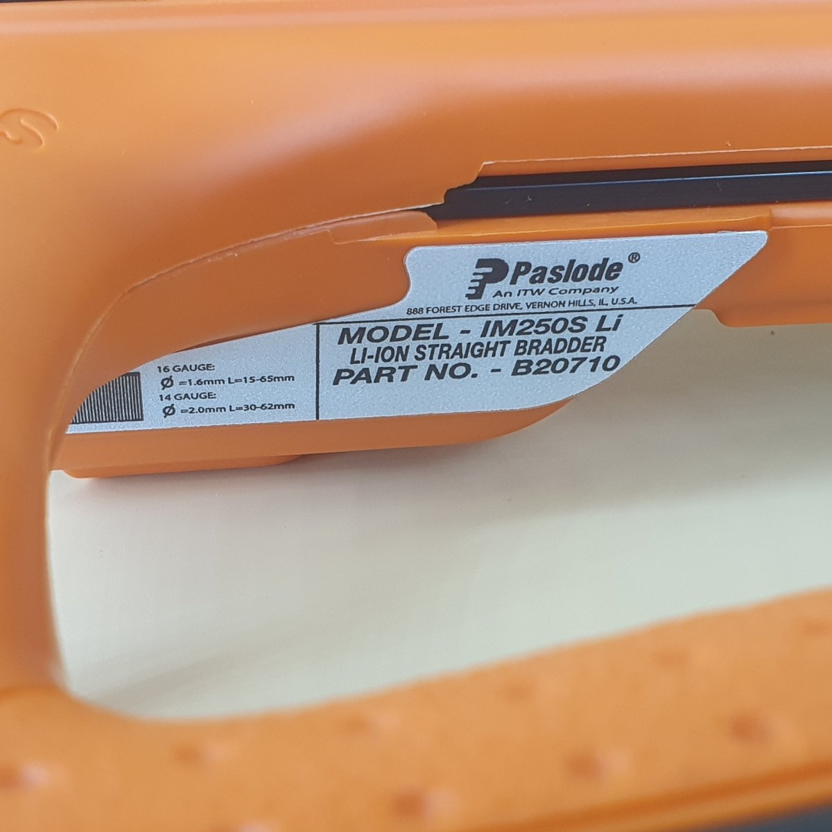Paslode - IM250s Cordless Straight Finish Nailer Gun - B20710 - Mega Cash Sydney