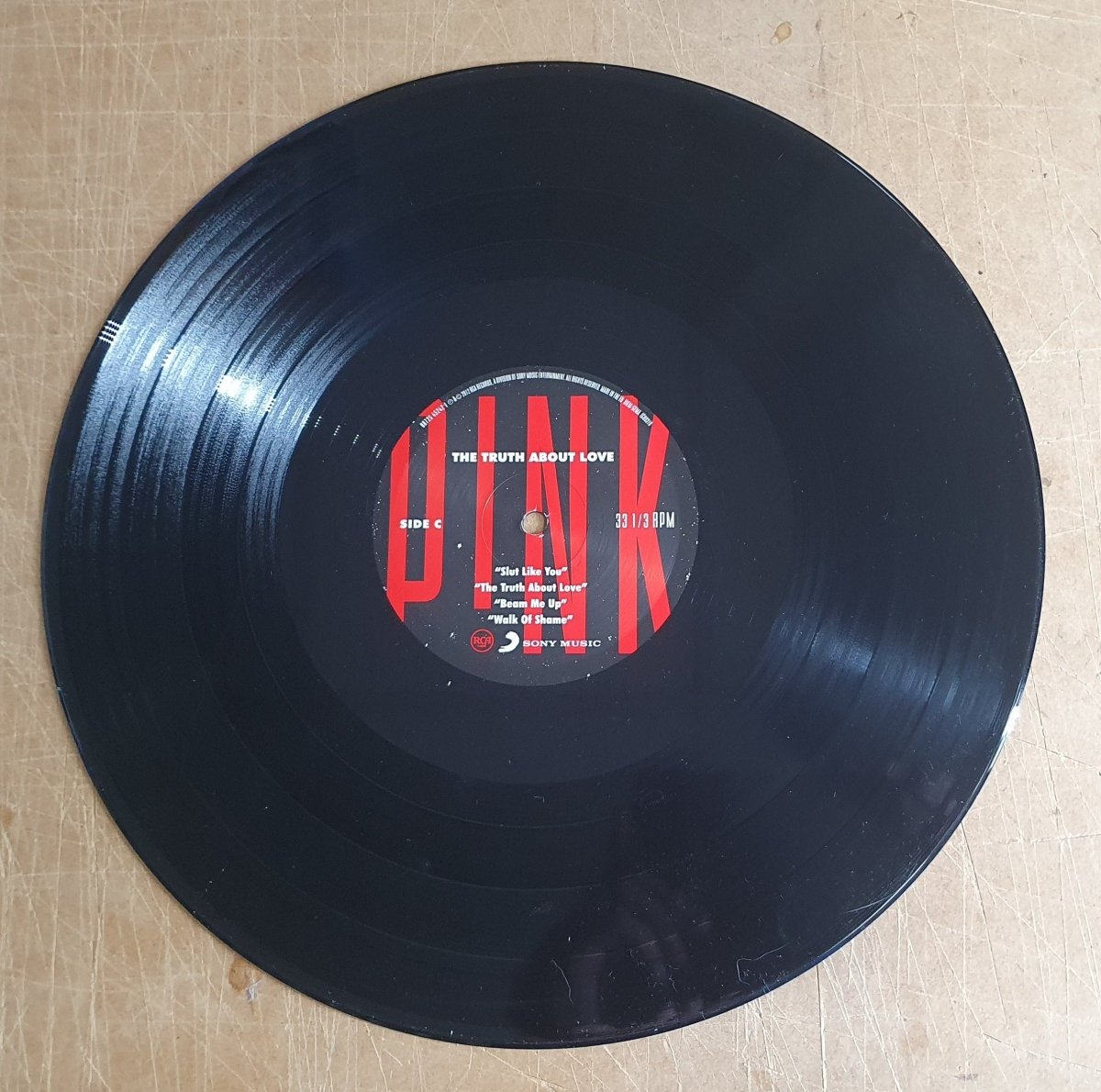PINK - "The Truth about Love" - Record - Vinyl - BB725 45242 1 - Mega Cash Sydney