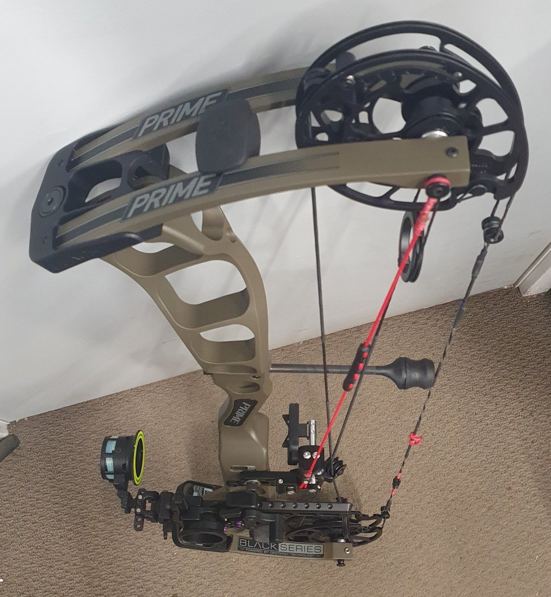 PRIME - Black Series 3 - 70 - 80 Pound Draw Weight - Right Handed - Compound Bow - Mega Cash Sydney