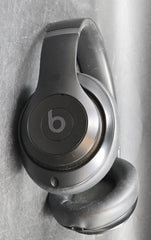 BEATS - Studio Pro - Bluetooth Headphones