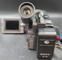 SONY Handycam Video 8 - With Bag & Accessories