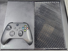 Microsoft - Xbox One (1540) - 1TB