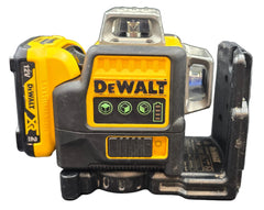 DEWALT- Laser Level - With 2.0AH Battery