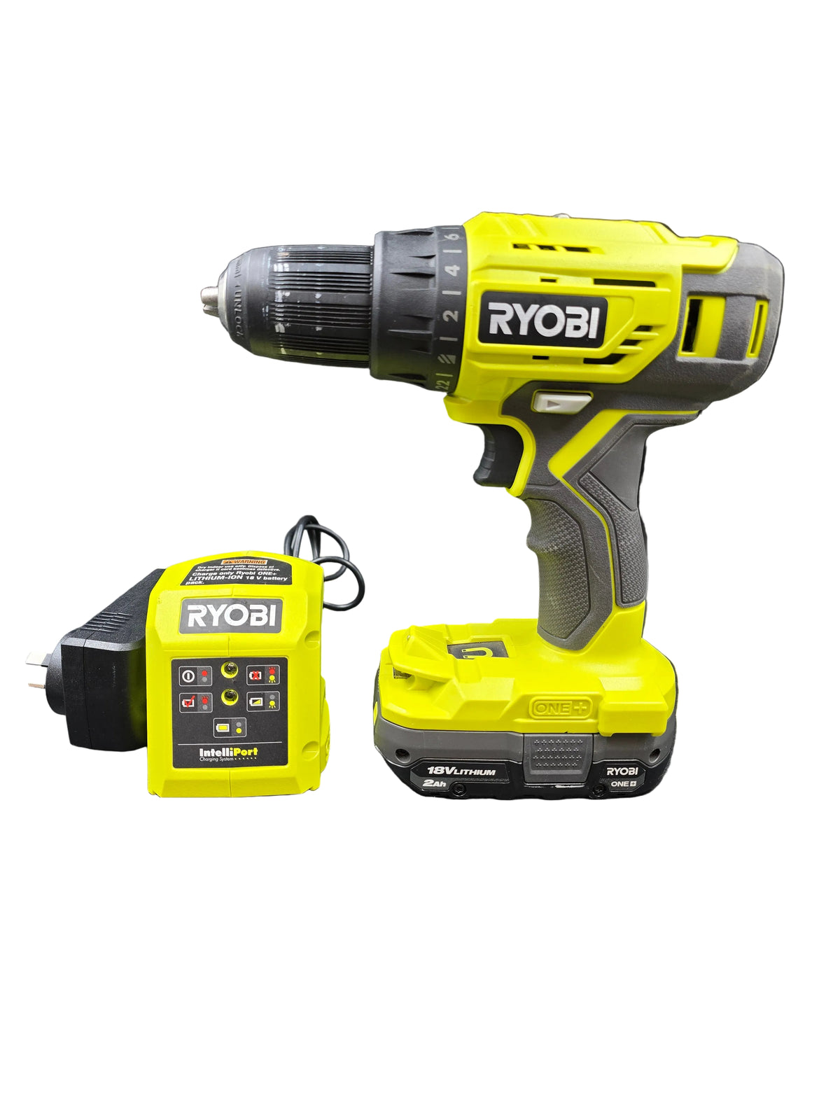 RYOBI - 18V One+ Drill Driver Starter Kit - R18DD4