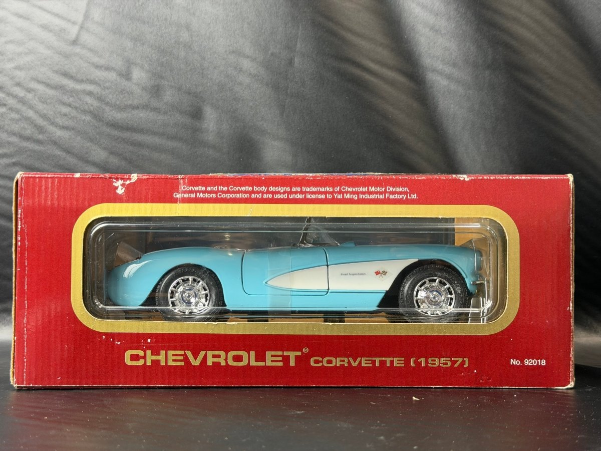 Road Legends Die - Cast Metal Collection 1:18 Chevrolet Corvette 1957 Model Car - Mega Cash Sydney