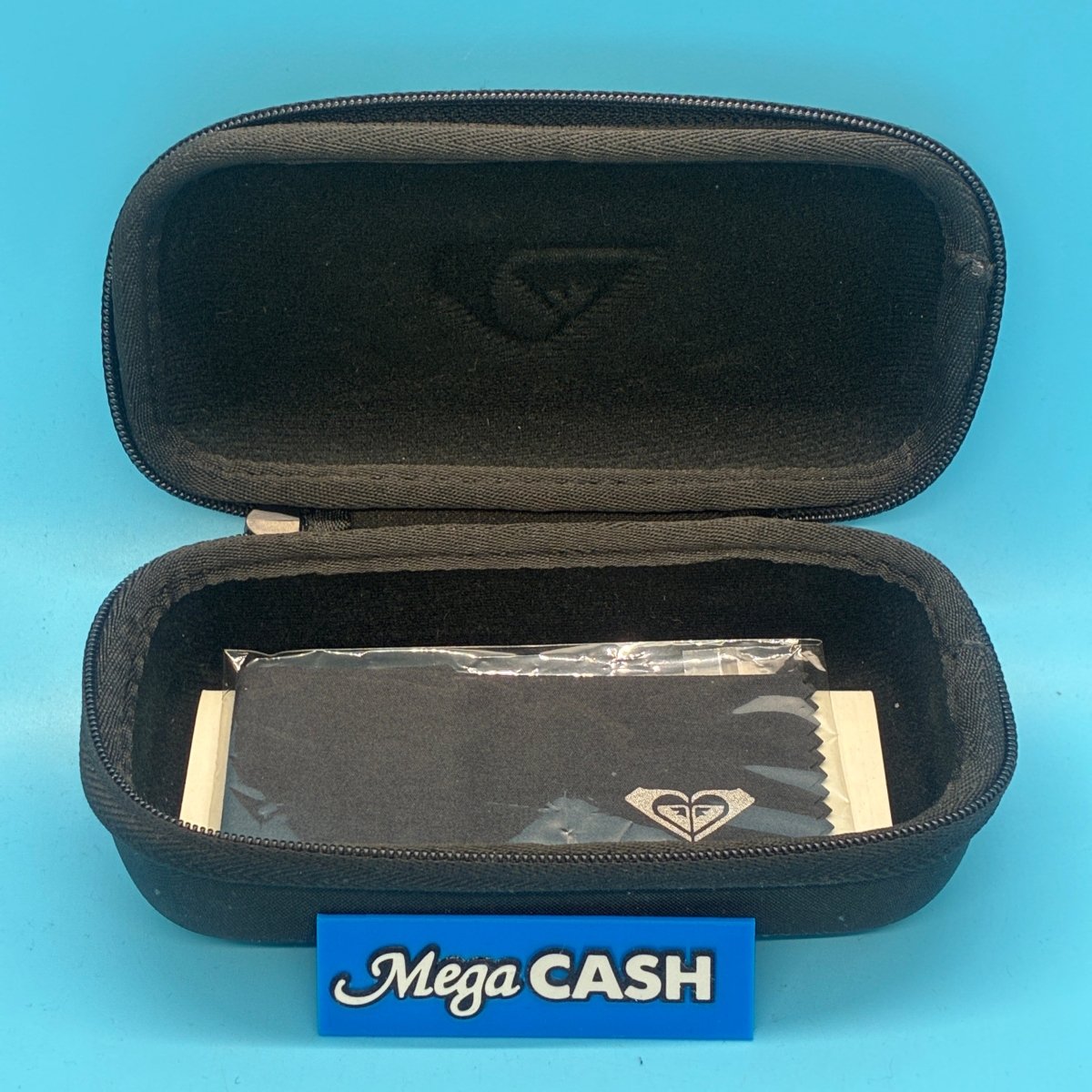 ROXY SUNGLASSES W/CASE | ERJEY03065/XKSS UV cat.3 - Mega Cash Sydney