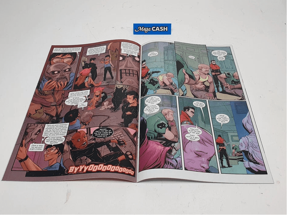 Runaways - Volume 4 3 October 2015 - Marvel Comics - Mega Cash Sydney
