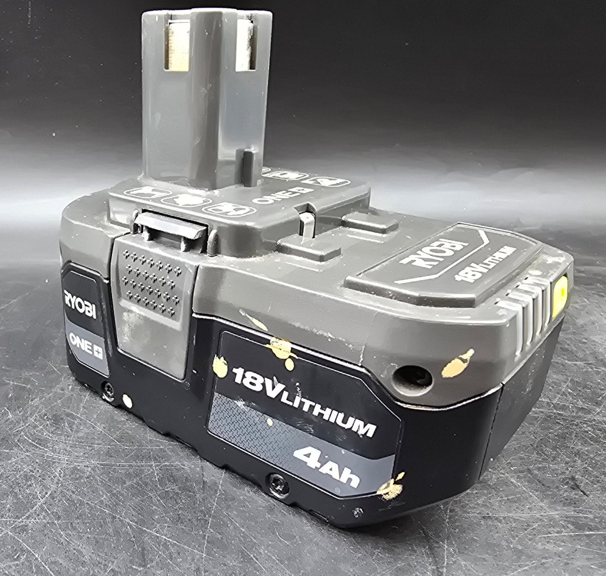 RYOBI - 18V One+ 25cm Line Trimmer with 4Ah Battery - Mega Cash Sydney