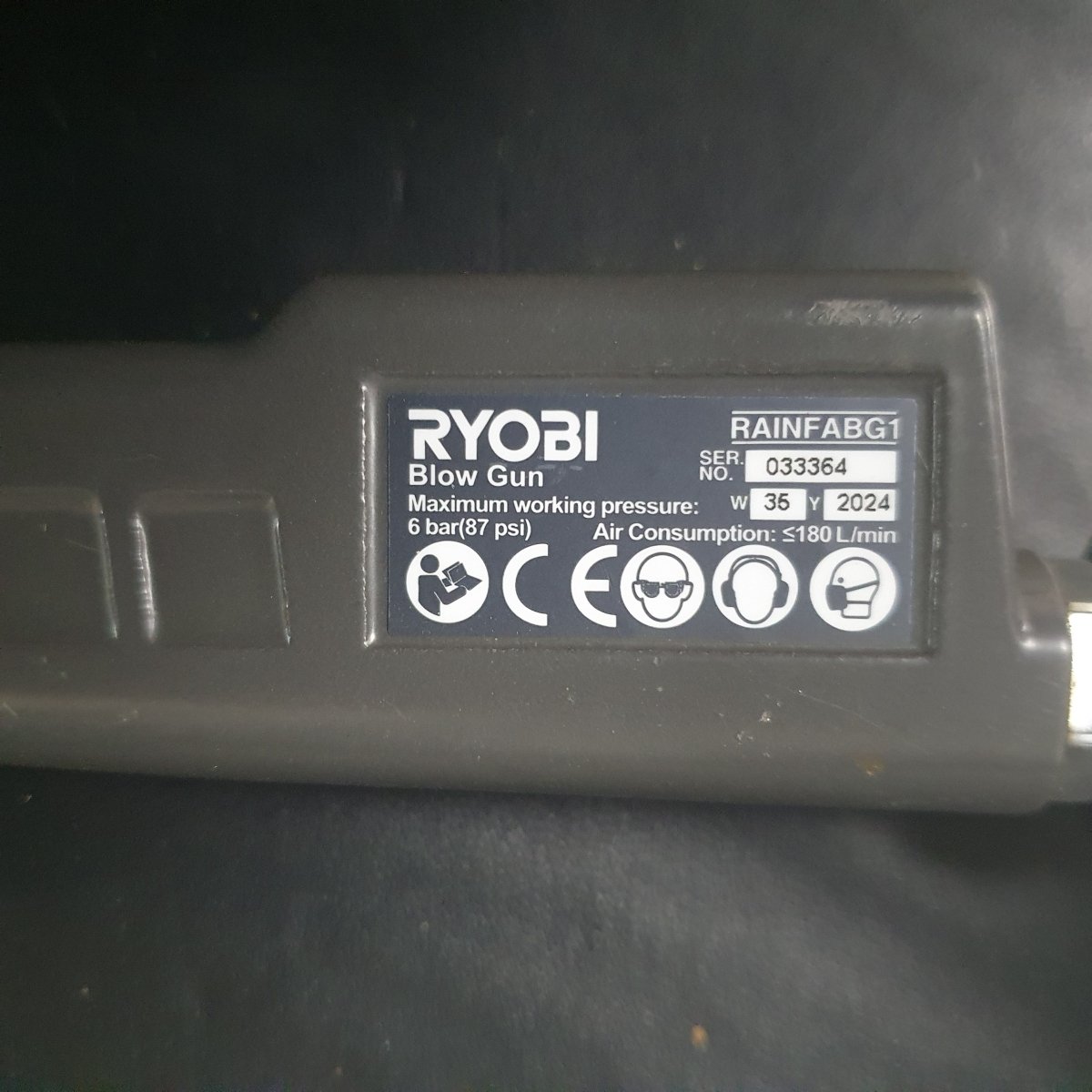 RYOBI - 18V ONE+ 3.8L Air Compressor - R18AC - including 2 accessories & 2.5Ah Battery - Mega Cash Sydney