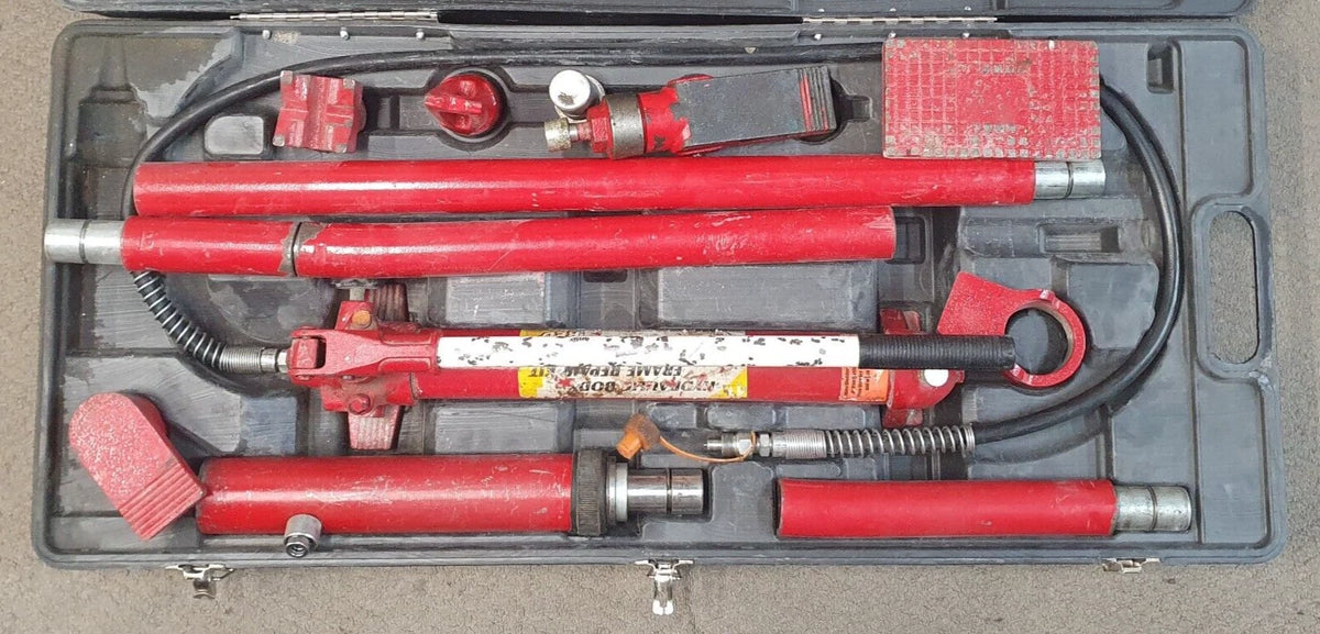 Torin Big Red - 10 Ton Hydraulic Car Body Frame Repair Kit