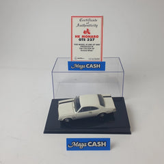 1:43 Biante - Holden HK Monaro GTS 327 - Ermine White - Certification Card