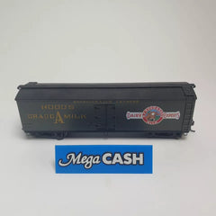 Roundhouse - 84595 HO - Hood Milk 40' Wood Milk Car #205 - Train