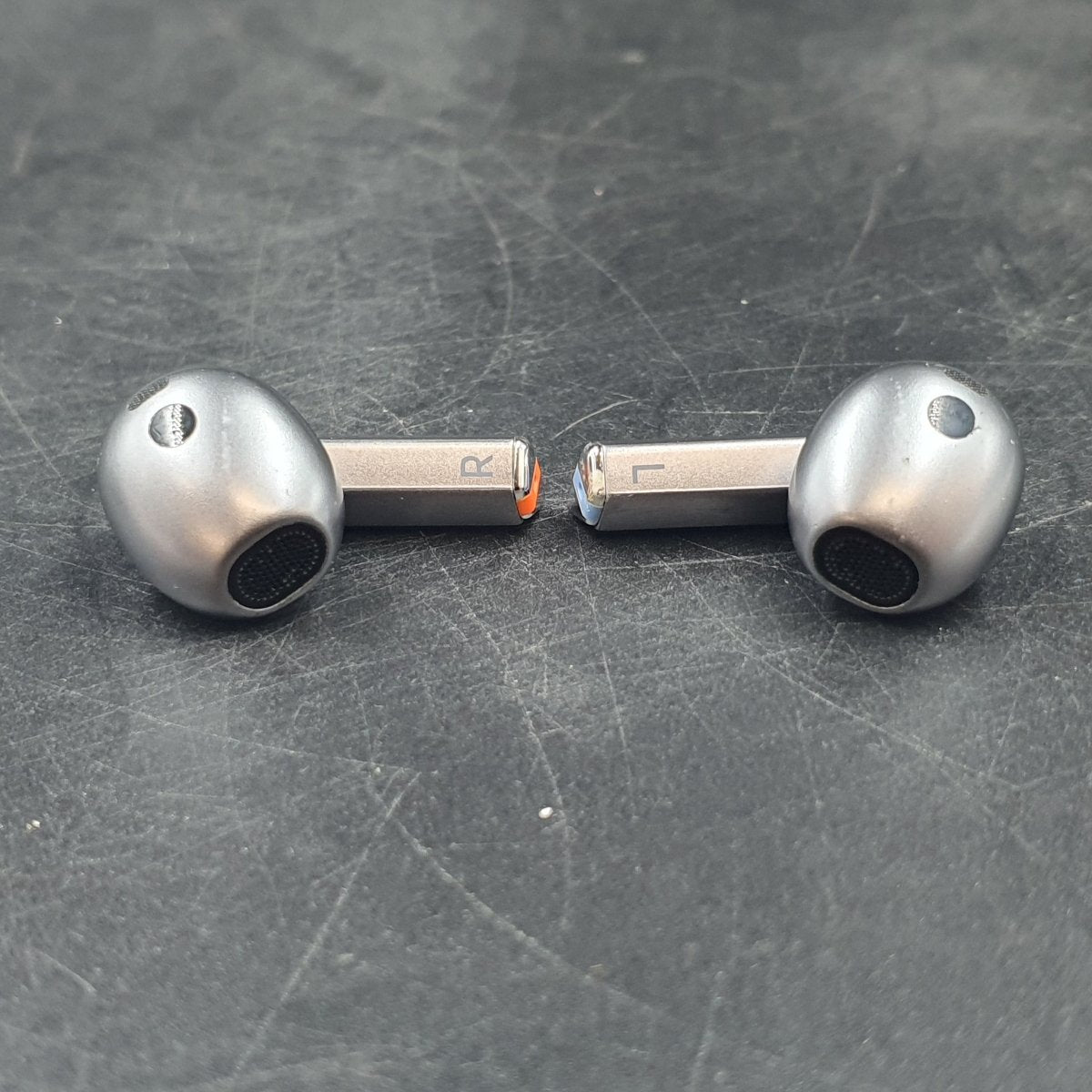 SAMSUNG EARBUDS - SMR530 - Mega Cash Sydney