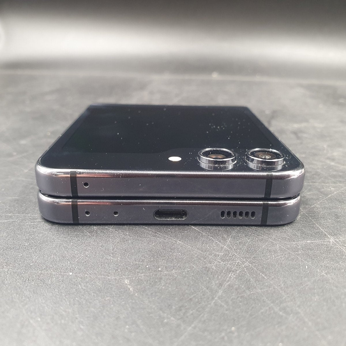 Samsung Galaxy Z Flip 5 - 256GB - SCG23 - Mega Cash Sydney