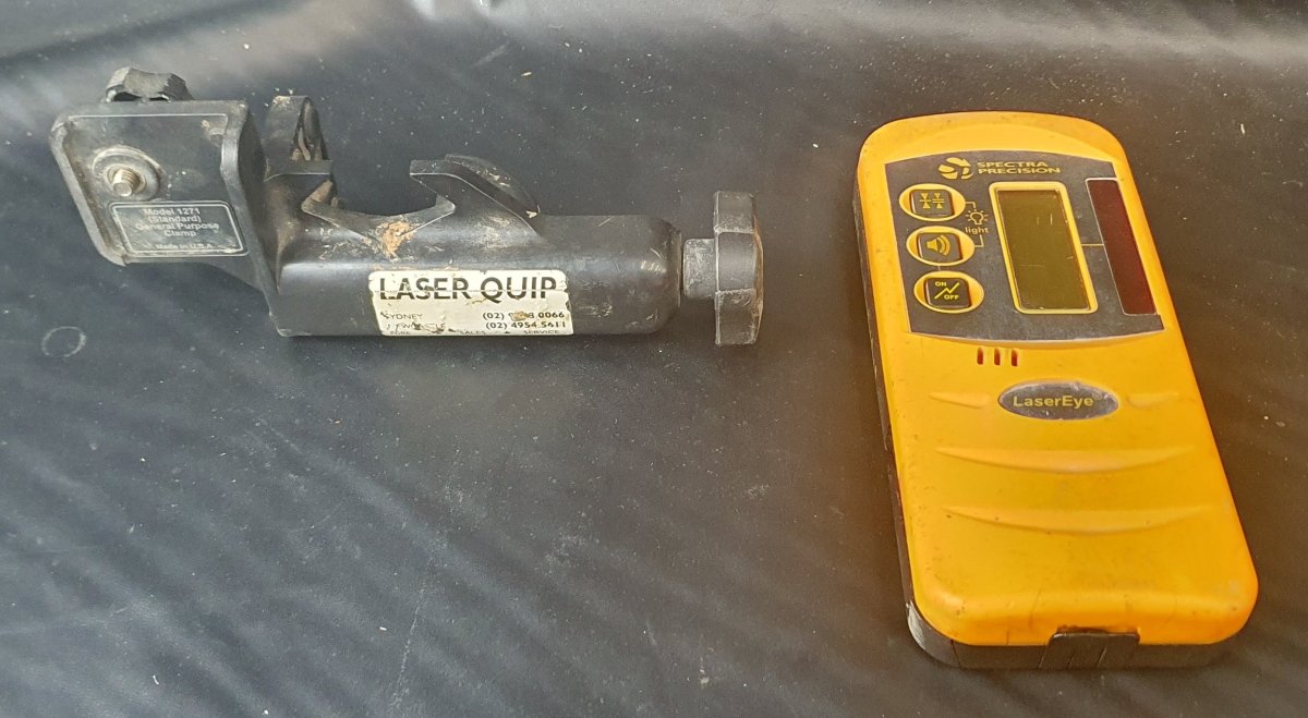 SPECTRA PRECISION LASER MEASURE L500C - Mega Cash Sydney