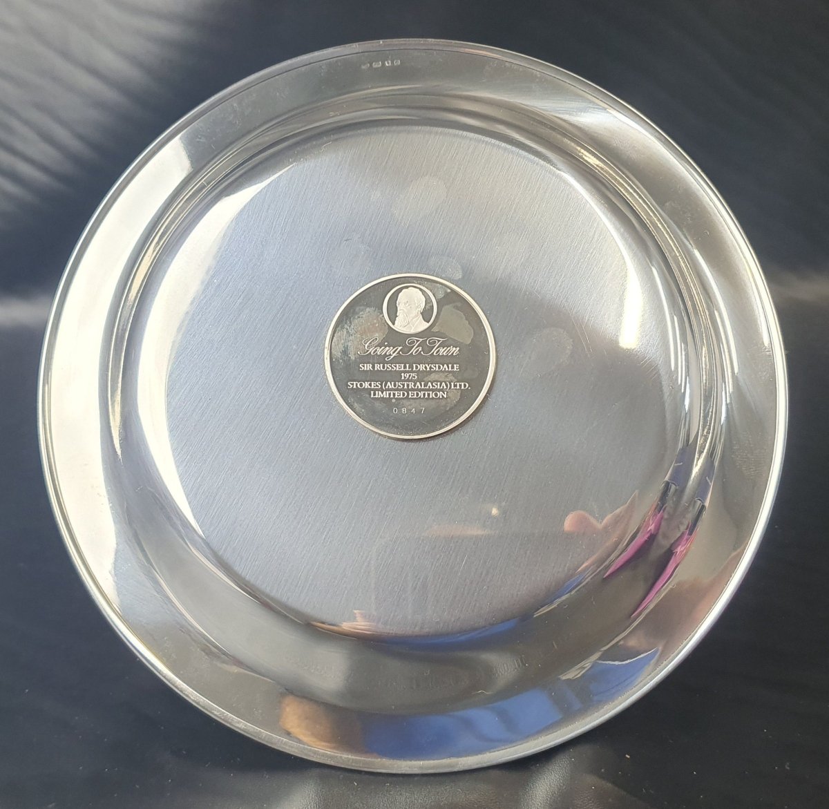 STOKES AUSTRALIASIA PLATE - ANTIQUE RUSSELL DRYSDALE THE HALLMARKED STERLING SILVER PLATE WITH CERTIFICATE - 218 grams - Mega Cash Sydney