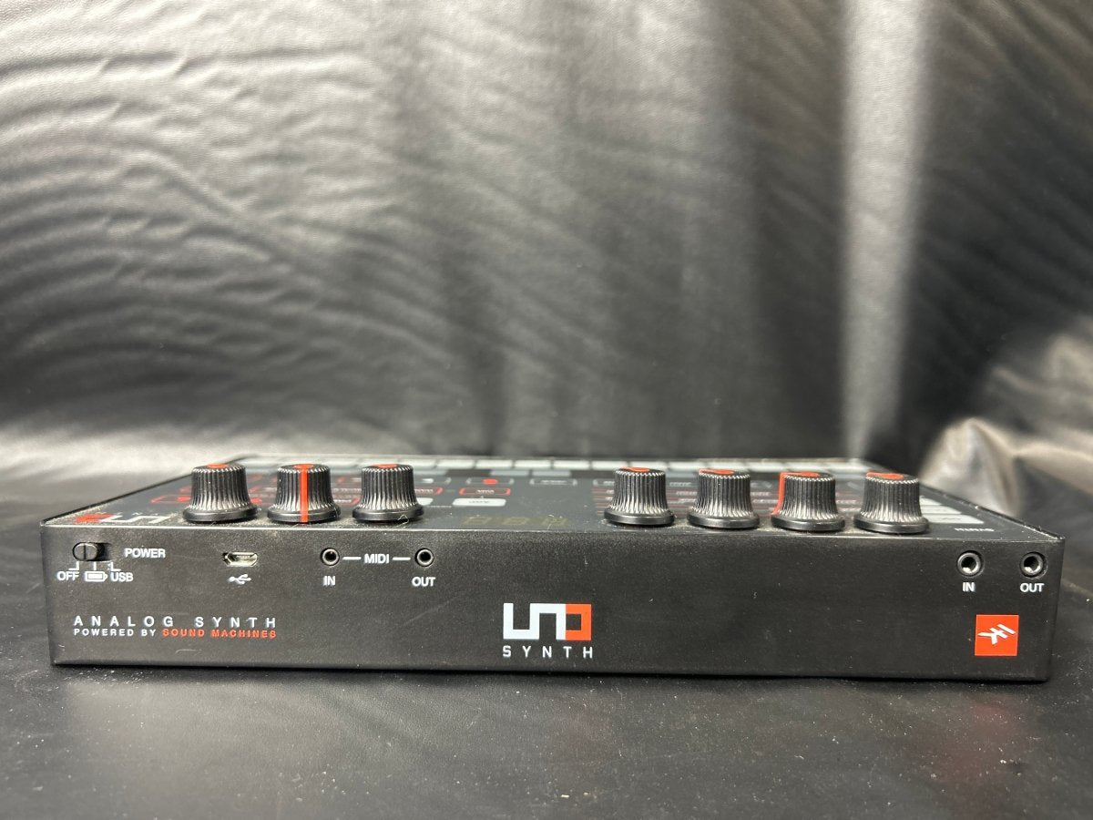 UNO Synth Synthesiser Deck - IK000104 - Mega Cash Sydney