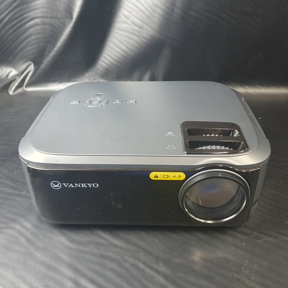 VANKYO LED PROJECTOR BL - 45 - Black - Performance V620 - Mega Cash Sydney