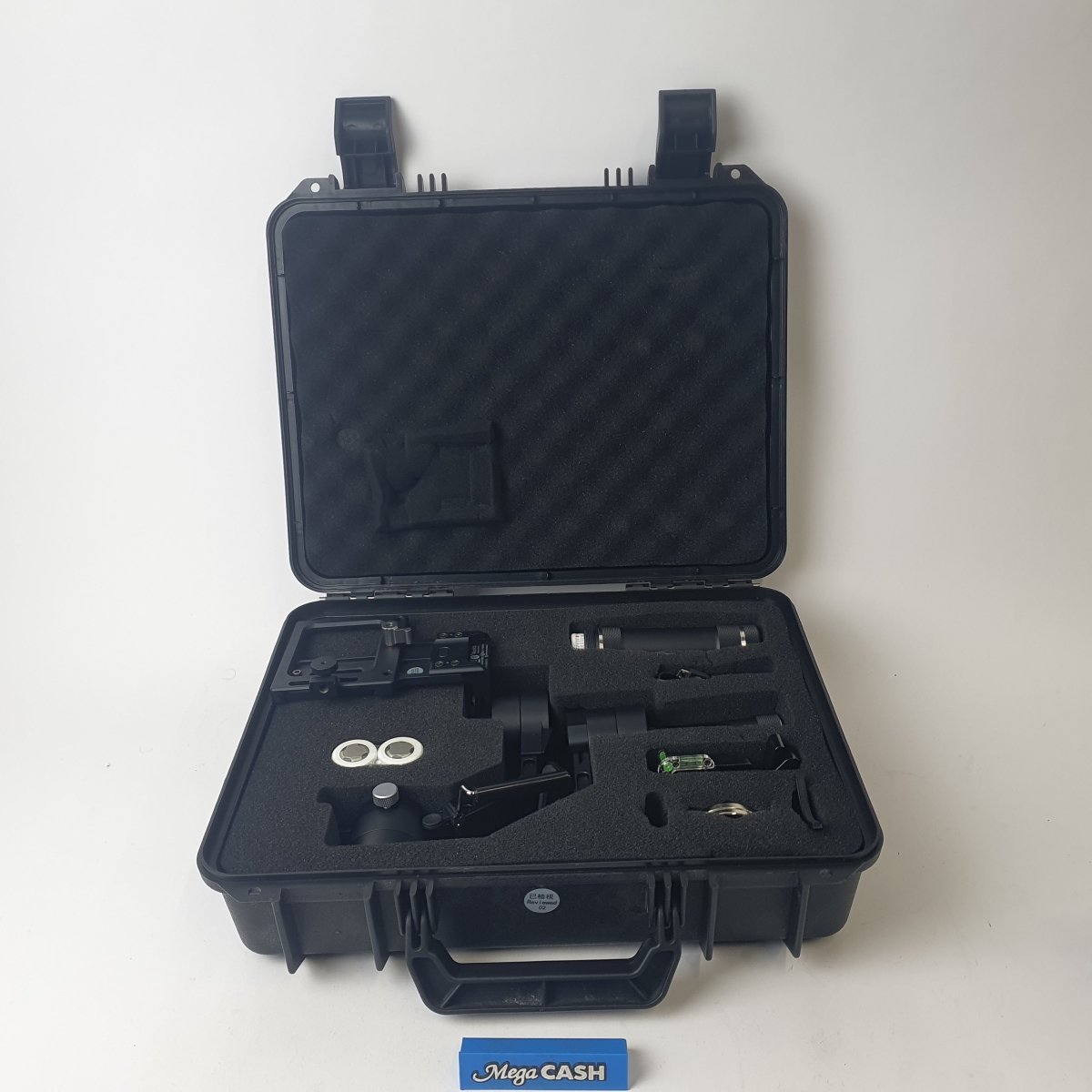 ZHIYUN - GIMBAL CRANE - 6AB00C - YH579 - WITH BATTERIES AND CHARGER IN HARD CASE - Mega Cash Sydney