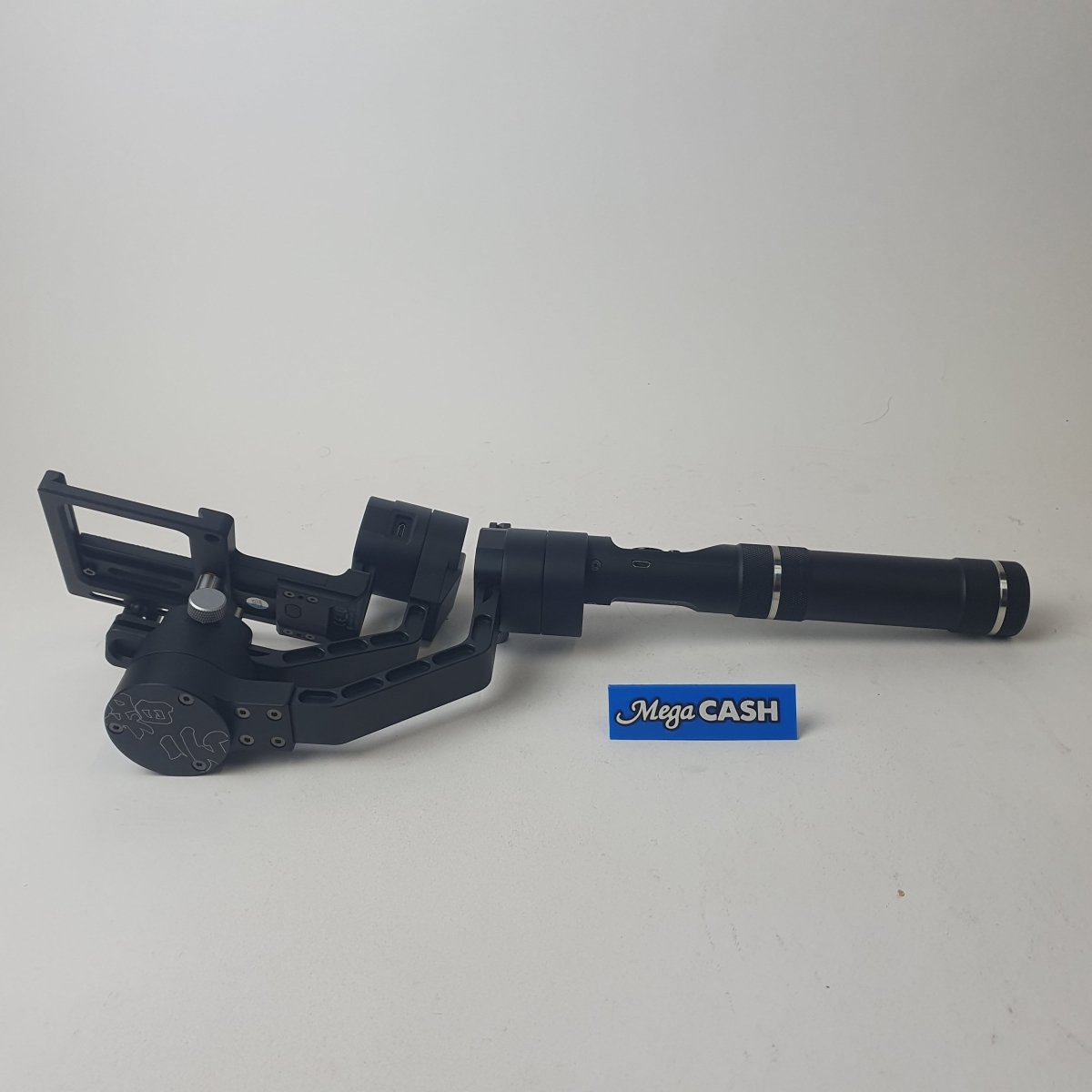 ZHIYUN - GIMBAL CRANE - 6AB00C - YH579 - WITH BATTERIES AND CHARGER IN HARD CASE - Mega Cash Sydney